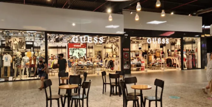 Торговый центр "Outlet Stores"