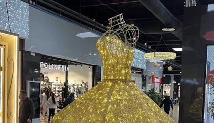 Торговый центр "Outlet Stores"