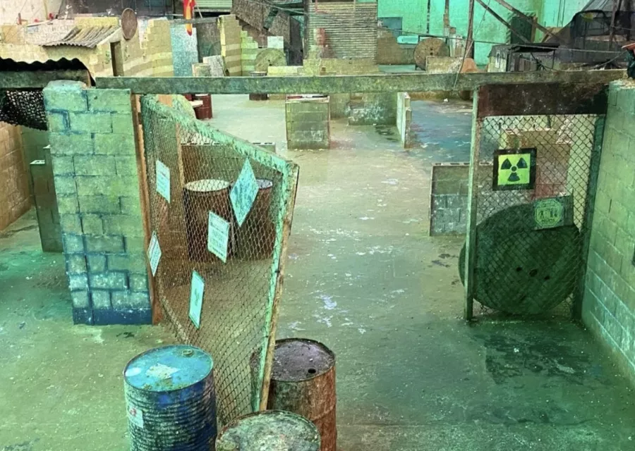 Клуб пейнтбола и лазертага MEGAZONA ALICANTE - Centro de juego de Paintball Indoor y Laser Tag в Аликанте: Пейнтбол, Лазертаг, Веселье,