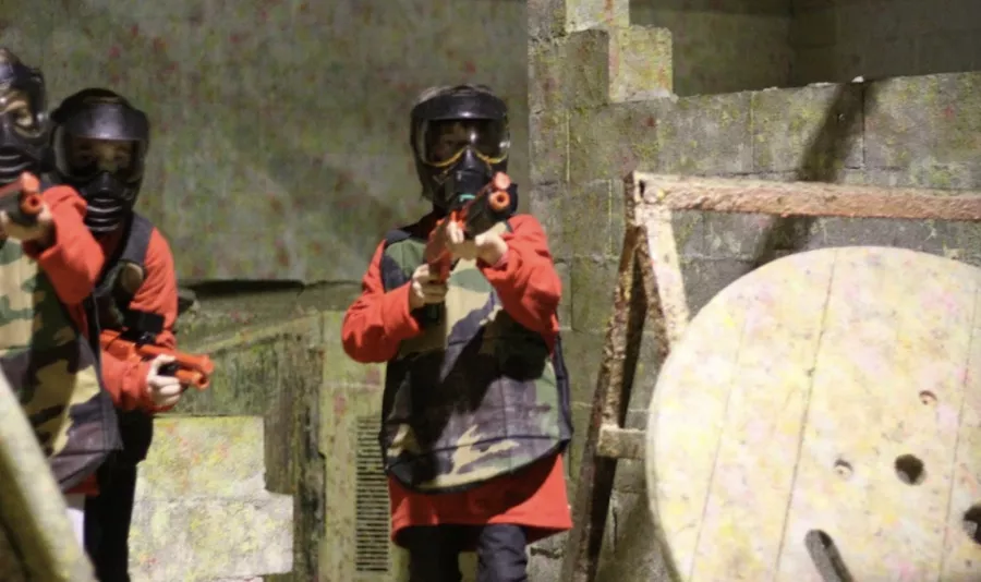 Клуб пейнтбола и лазертага MEGAZONA ALICANTE - Centro de juego de Paintball Indoor y Laser Tag в Аликанте: Пейнтбол, Лазертаг, Веселье,