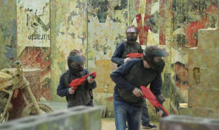 Клуб пейнтбола и лазертага MEGAZONA ALICANTE - Centro de juego de Paintball Indoor y Laser Tag в Аликанте: Пейнтбол, Лазертаг, Веселье, 