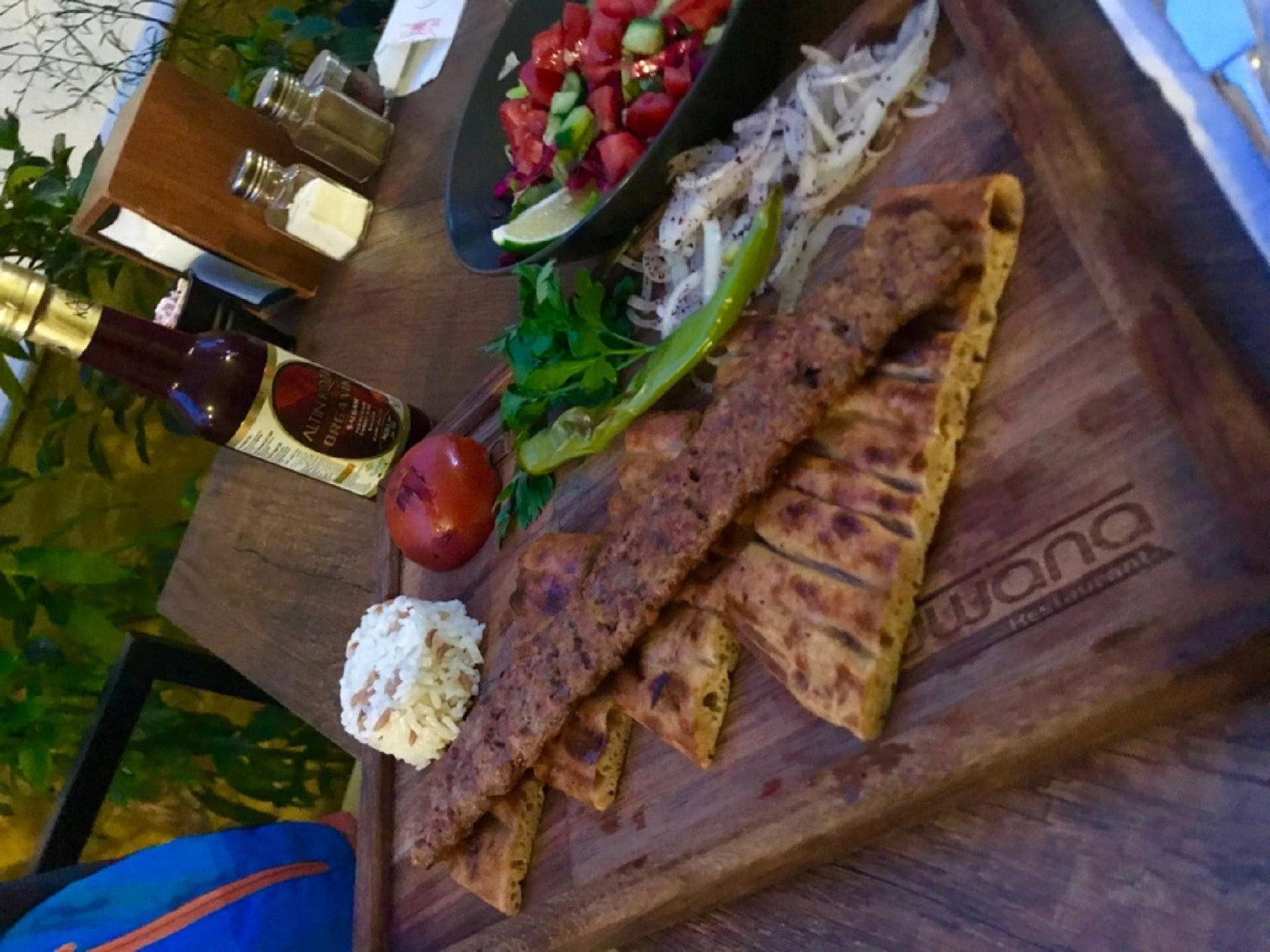 Ресторан "Tuwana".