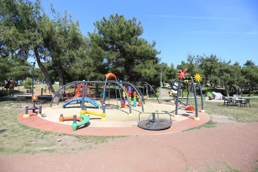 Парк Tek Sarnıç Kent Parkı в Анталии: Парк, Игры,
