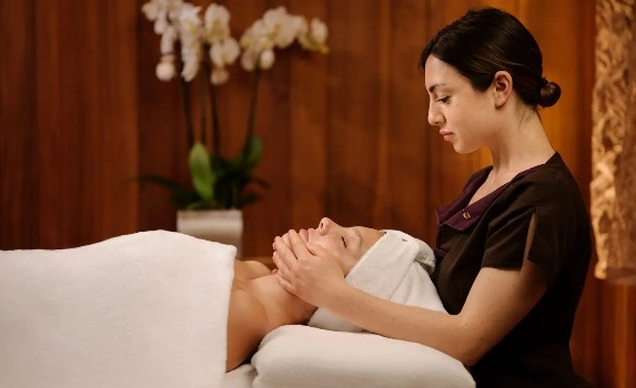 Спа-салон The Spa at Mandarin Oriental в Милане: Люкс спа, Бассейн, Спа-бутик, Тайский массаж,