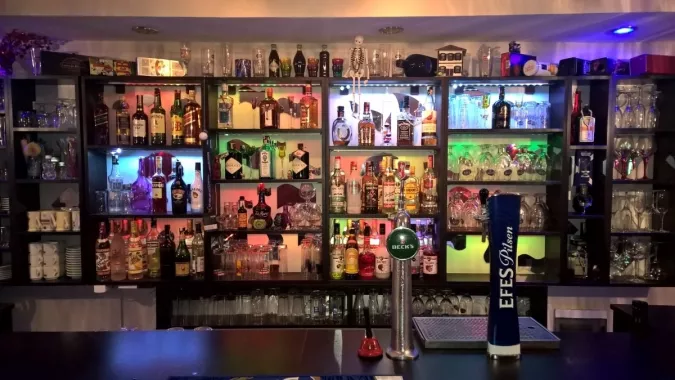 Спортбар "GARDNER'S BAR".