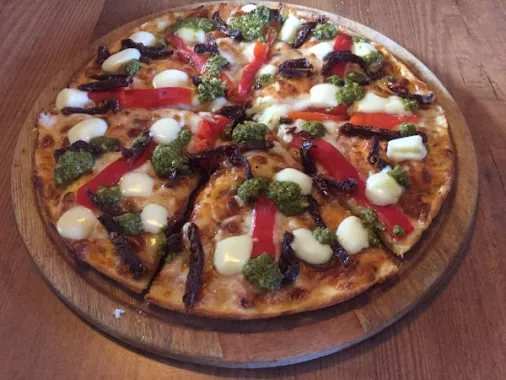Пиццерия "Belek pizza  the art of pizzeria".