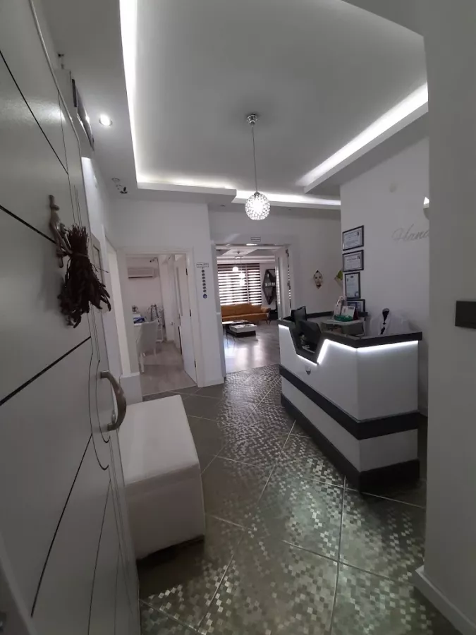 Салон красоты Handan Tetik Beauty Center в Анталии: Салон красоты, Маникюр, Косметология,