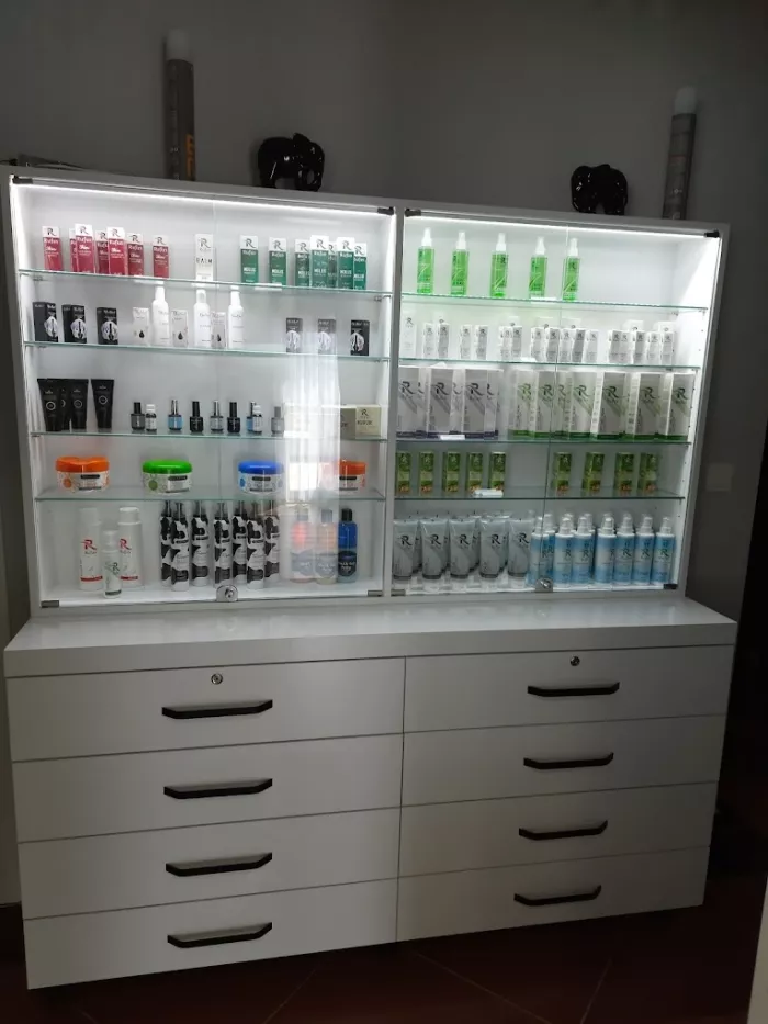 Салон красоты "Nail Zone Antalya"