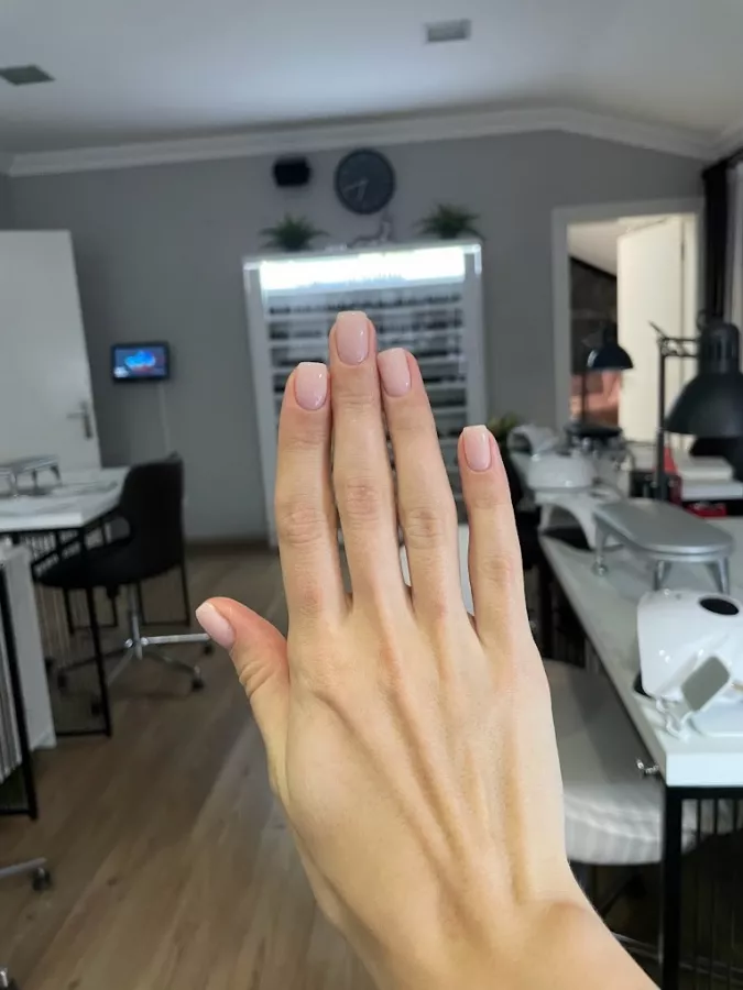 Салон красоты Nail Zone Antalya в Анталии: Салон красоты, Маникюр, Педикюр, Эпиляция, Ресницы, Брови, Массаж, Красота,