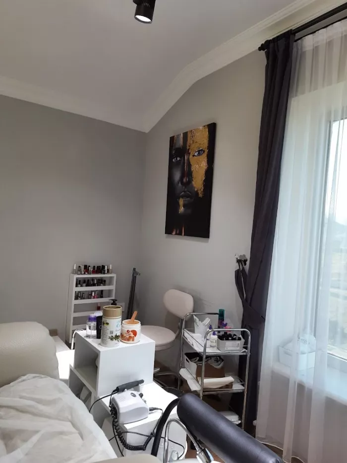 Салон красоты "Nail Zone Antalya"