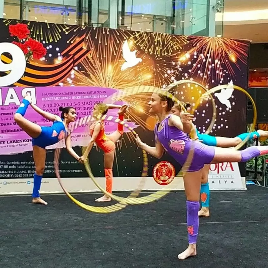 Школа Circus School official в Анталии: Цирк, Школа, Учимся,