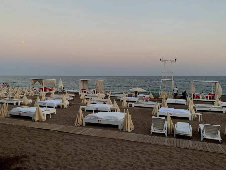 Парк Red & White Beach в Анталии: Парк, Пляж, Активный Отдых, Отдых,