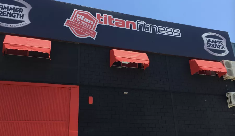 Гимнастический центр Titan Fitness в Аликанте: Гимнастический центр , Гимнастика, Тренировки,