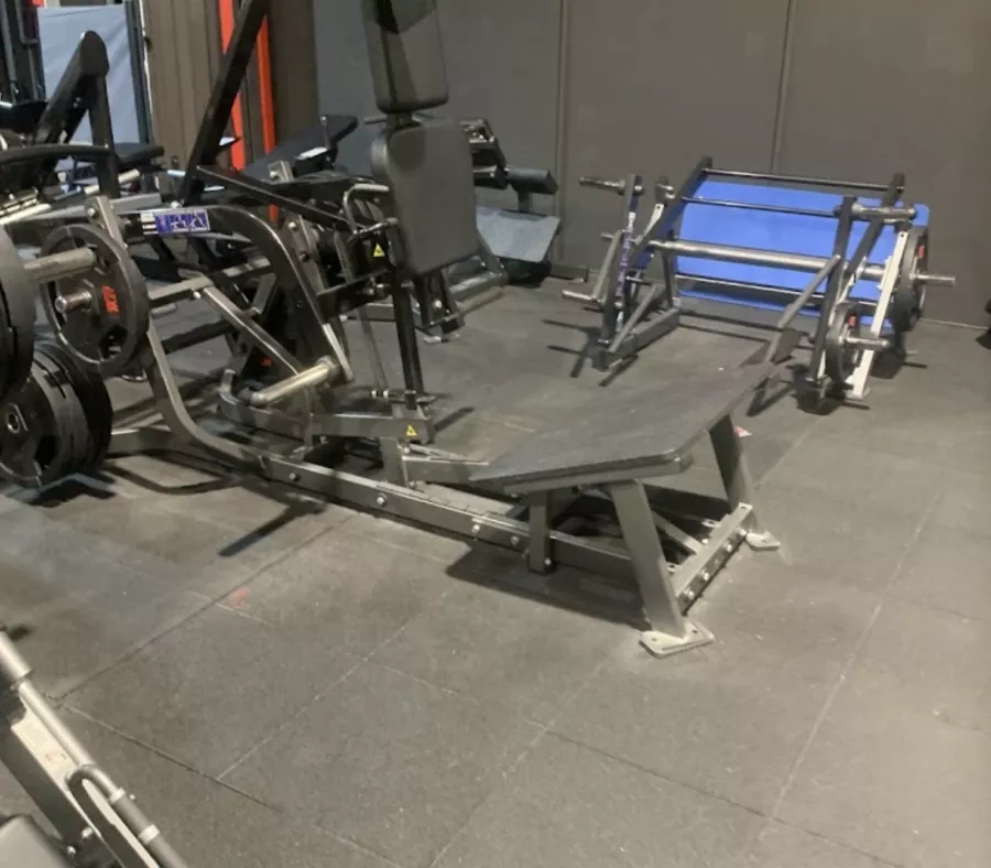 Гимнастический центр Titan Fitness в Аликанте: Гимнастический центр , Гимнастика, Тренировки,