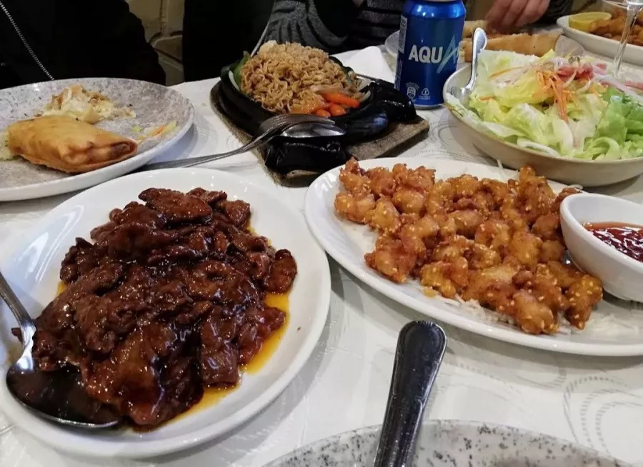 Ресторан Restaurante Nan King в Аликанте: Напитки, Бар, Вкусно, Кафе, Ресторан, Бургеры, Алкоголь, Еда,