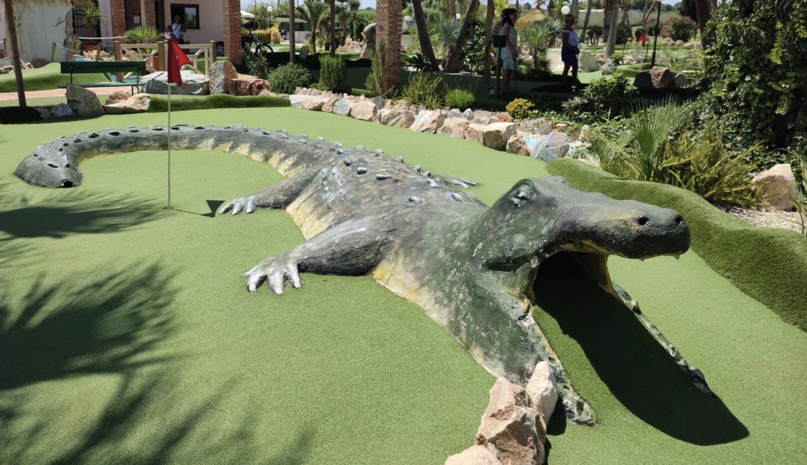 Плащадка для игры в мини гольф "Greenlands Sport Club"