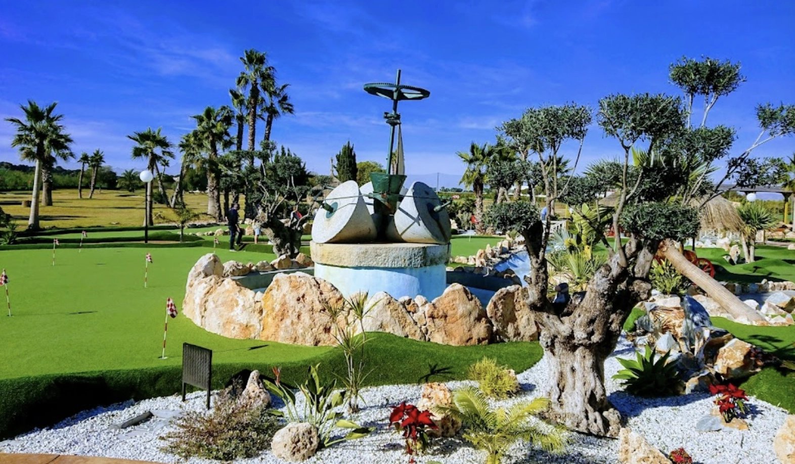 Плащадка для игры в мини гольф "Greenlands Sport Club"