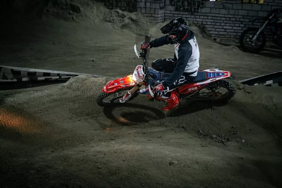 База SPB Enduro в Санкт-Петербурге: Мототрасса, Гонки, Скорость, Байк,