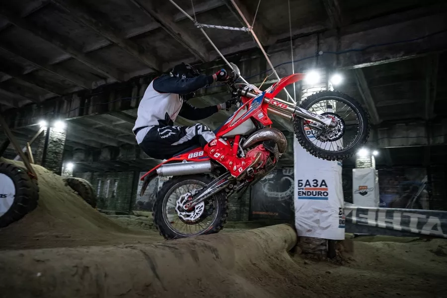 База SPB Enduro в Санкт-Петербурге: Мототрасса, Гонки, Скорость, Байк,