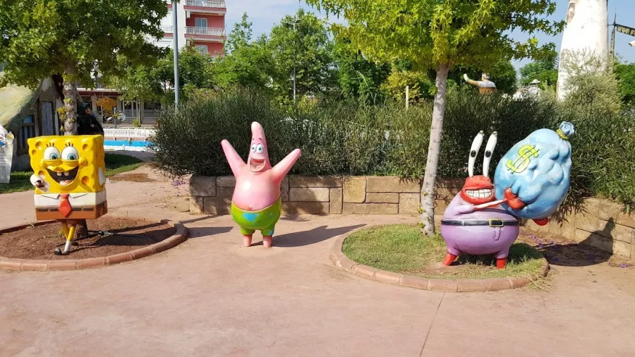Парк Masal Parkı в Анталии: Скульптура, Парк, Развлечение, Игры,