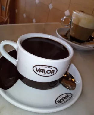 Кафе "Chocolatería Valor"