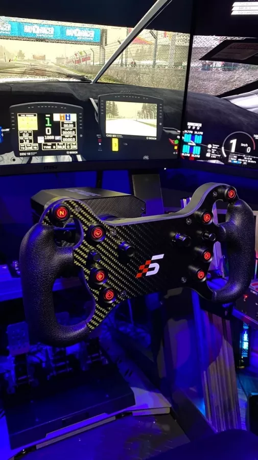 Гоночные симуляторы SIMRIDER в Санкт-Петербурге: Мотоклуб, Гонки, Симулятор, Байк,