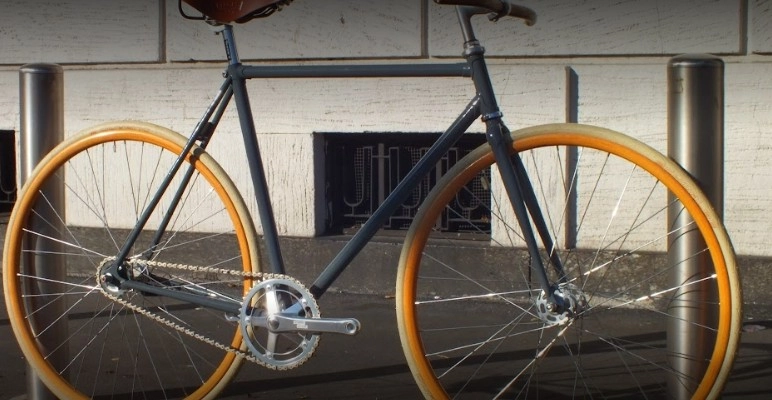 Ремонт велосипедов, прокат A.W.S. Bici RENT BIKE в Милане: Прокат вело, Ремонт велосипедов,