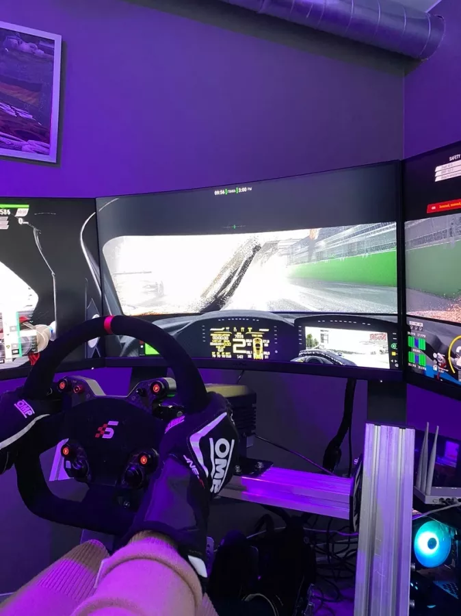 Гоночные симуляторы SIMRIDER в Санкт-Петербурге: Мотоклуб, Гонки, Симулятор, Байк,