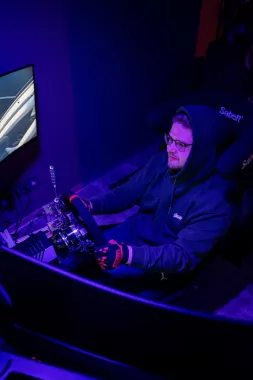 Гоночные симуляторы  "SIMRIDER"