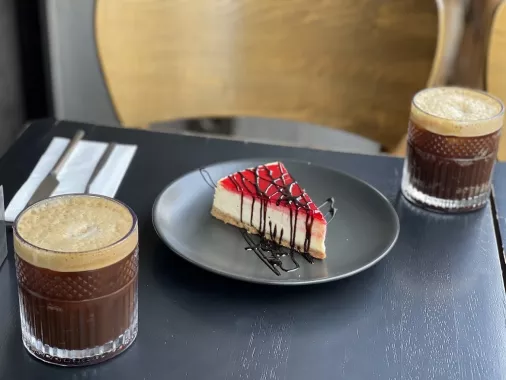 Бургерная "Manjoo Burger Restaurant & Coffee"