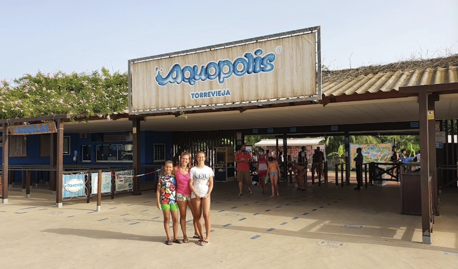 Аквапарк "Акваполис"