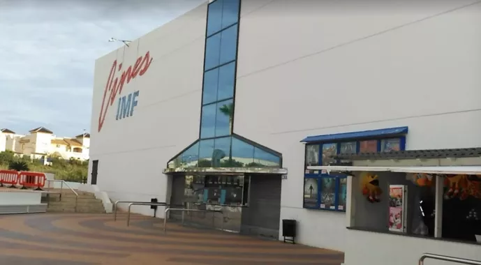 Кинотеатр "Cines IMF"