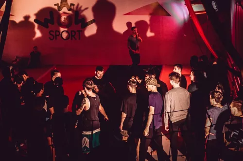Акробатика, трикинг в СПб WowSport  в  Санкт-Петербурге