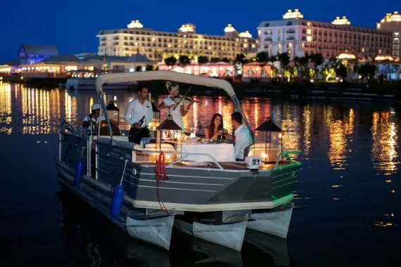 Гольф клуб "Titanic".