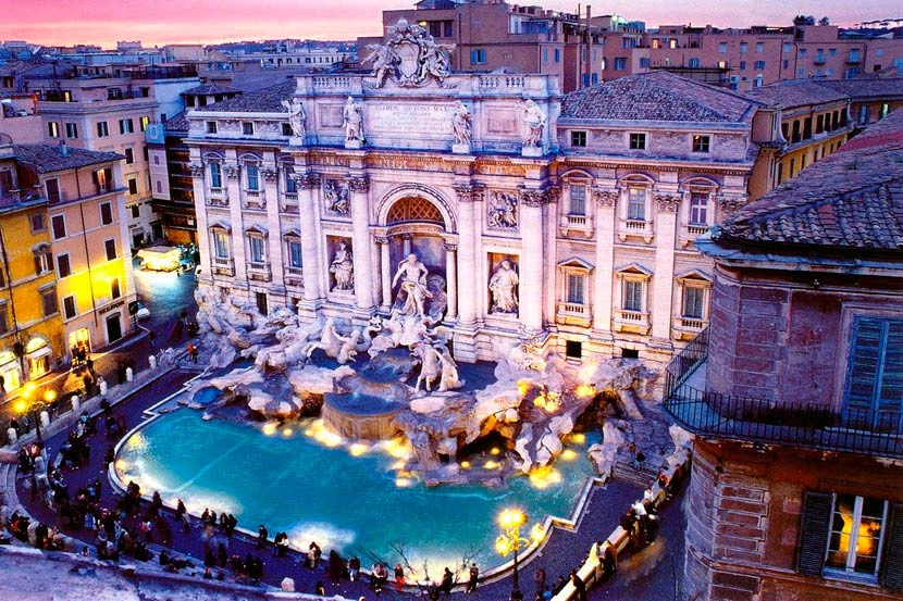 Фонта́н Тре́ви (итал. Fontana di Trevi) в Риме: Старый город, История Италии, Архитектура ,