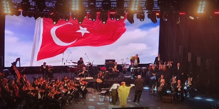 Амфитеатр Cemil Topuzlu Open Air Theatre в Стамбуле: Амфитеатр, Концерт,
