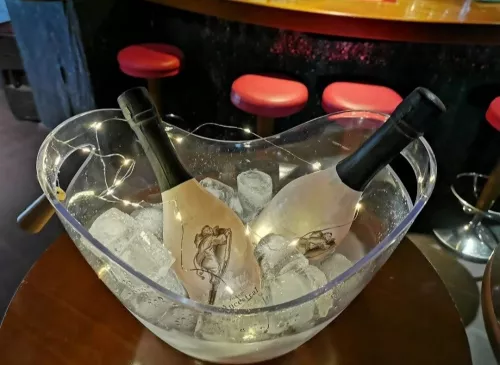Клуб KARAOKE FEELING'S  в  Аликанте