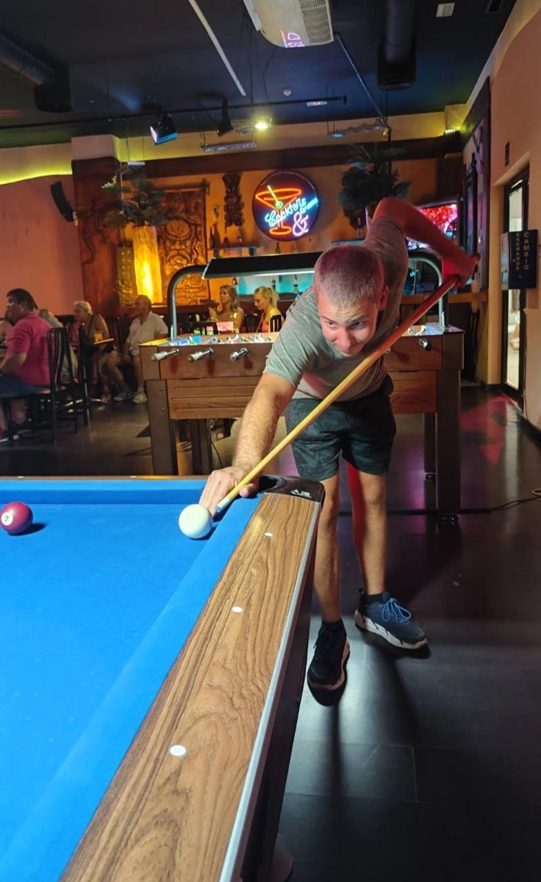 Клуб "KARAOKE FEELING'S"