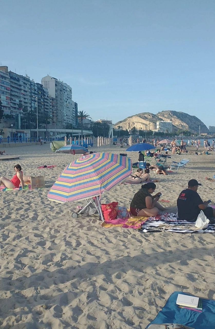 Клуб "Пляж Аликанте"