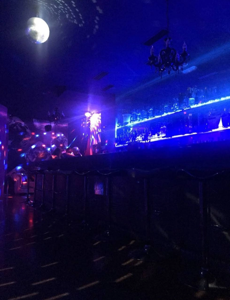 Клуб "Royal Night Club"