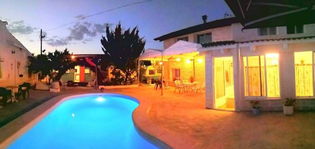 Клуб "Discoteca Limousine Alicante"