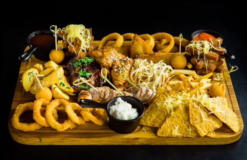 My Friends Pub в Санкт-Петербурге: Паб, Встречи, Ресторан, Европейская кухня,