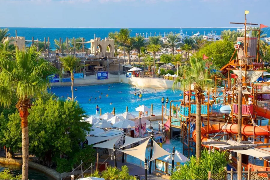 Аквапарк Wild Wadi Waterpark в Дубаи: Аквапарк, Водные горки, Развлечения для всей семьи, Доступ для инвалидов, Маказины, Кафе, Водные развлечения,