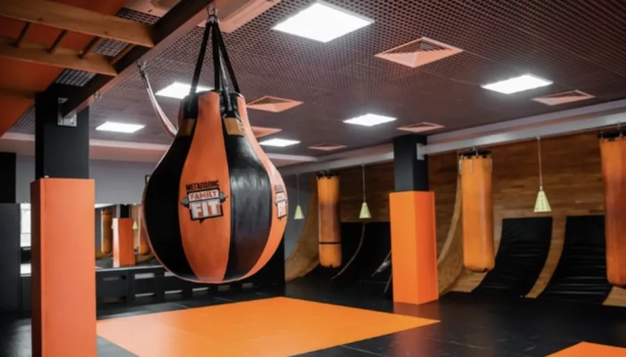 Фитнес клуб МЕГАПОЛИС FAMILY FIT в Видном: Фитнес, Бассейн, Тренировка, Развитие, Теннис, Футбол, Волейбол, Борьба, Для всей семьи, Спорт,