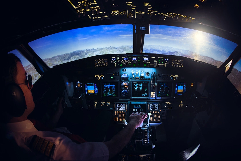 Симулятор полёта Dream Aero в Дубаи: Авиасимулятор, Симулятор полётов, Аттракцион, Тренажёр-самолёт, Маршруты полётов, Полёты на авиасимуляторе,