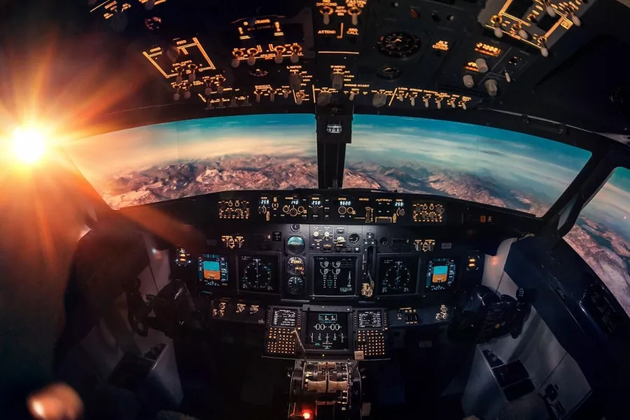 Симулятор полёта Dream Aero в Дубаи: Авиасимулятор, Симулятор полётов, Аттракцион, Тренажёр-самолёт, Маршруты полётов, Полёты на авиасимуляторе,