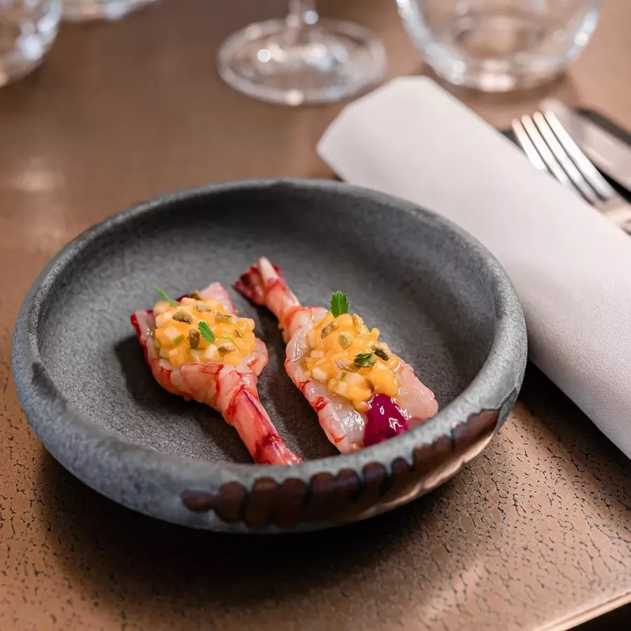 Отель Armani Hotel Milano 5* в Милане: Armani отель, Премиум отель, Бассейн, Фитнесс, Гидромассаж, Шведский стол,