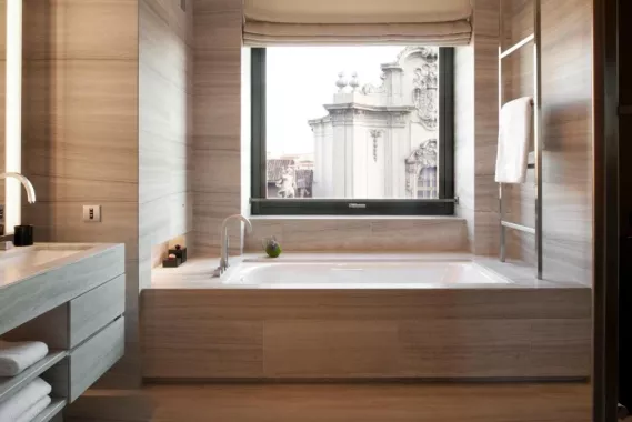 Отель “Armani Hotel Milano 5*”
