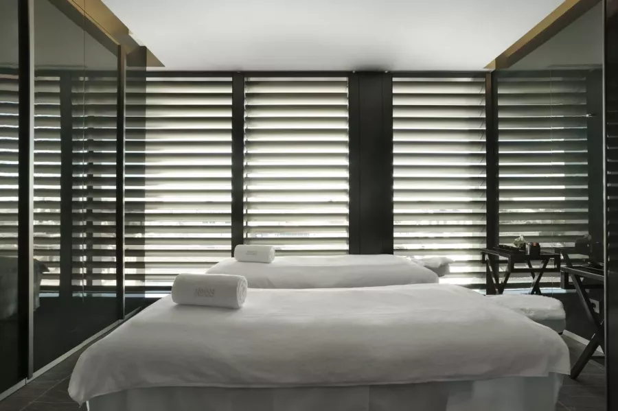Отель Armani Hotel Milano 5* в Милане: Armani отель, Премиум отель, Бассейн, Фитнесс, Гидромассаж, Шведский стол,