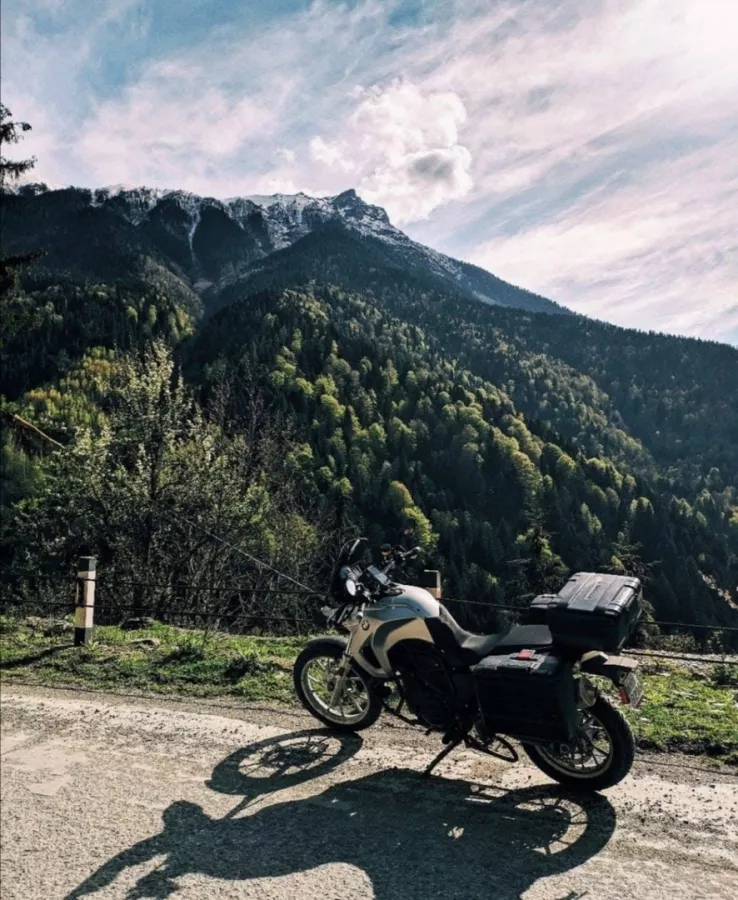 მოტოციკლის გაქირავება Moto Rent Georgia (Прокат мотоциклов Moto Rent Georgia) в Тбилиси: Прокат Мотоциклов, Прокат Велосипедов, Туры, Трансфер На Машине, Услуги Профессионального Гида, Мотоэкскурсии,